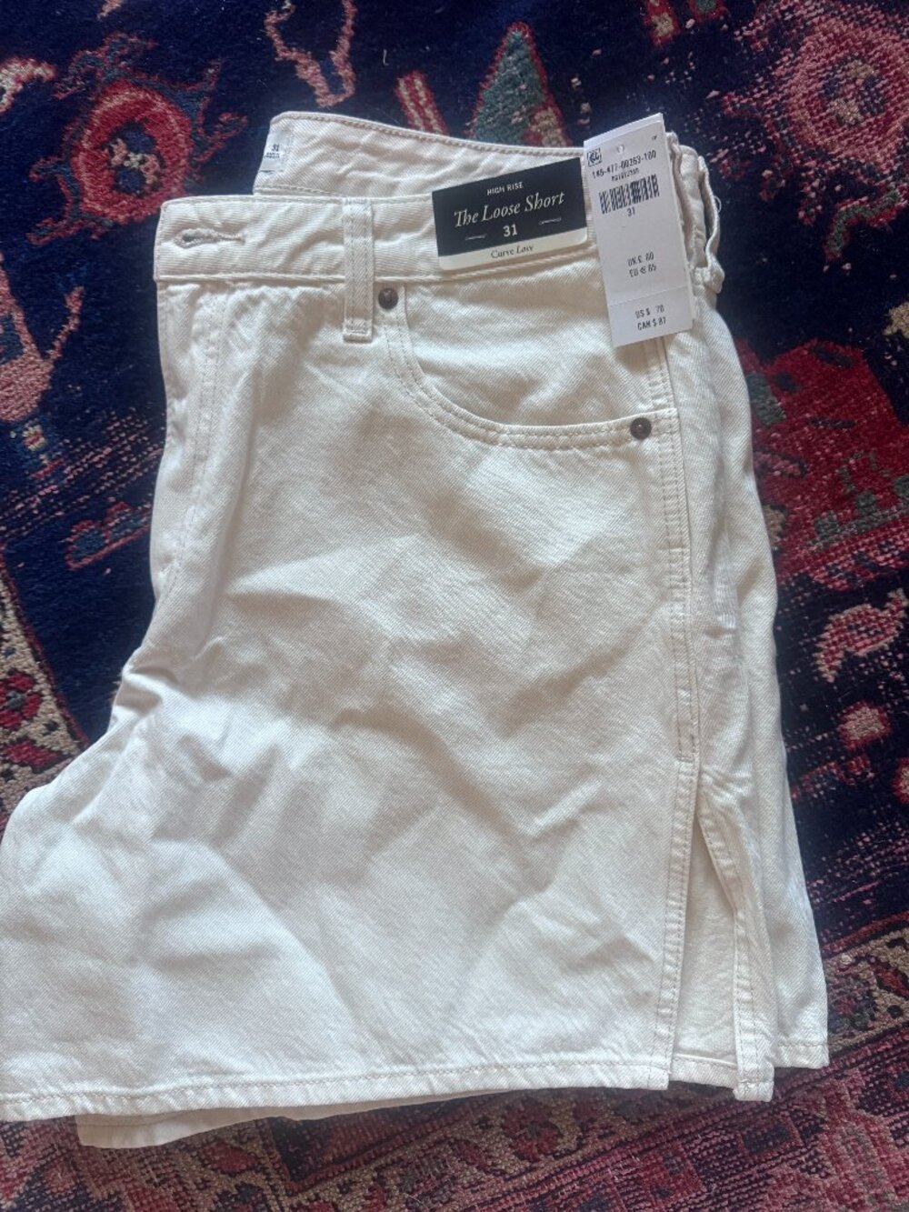 NWT Abercrombie Curve Love High Rise Loose Shorts, Size 31, Cream - Picture 4 of 4
